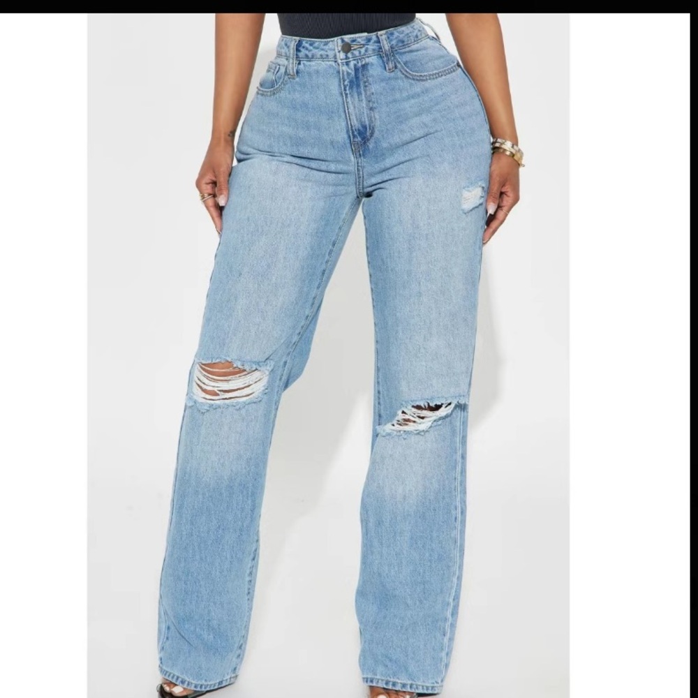 Fashion Nova Medium Wash Straight Jeans